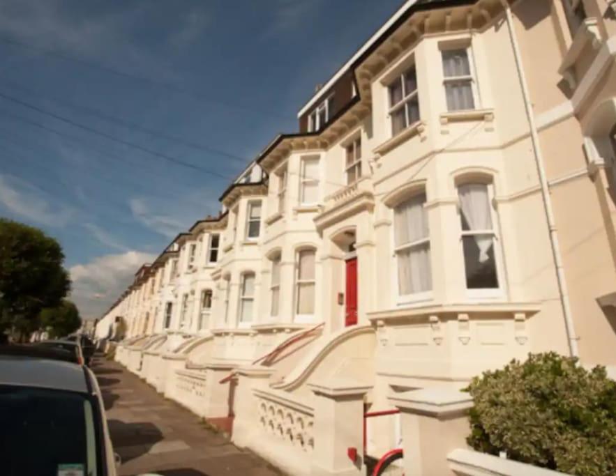 Sunny Seaside Sanctuary - Two Bedroom Apartment Brighton Kültér fotó