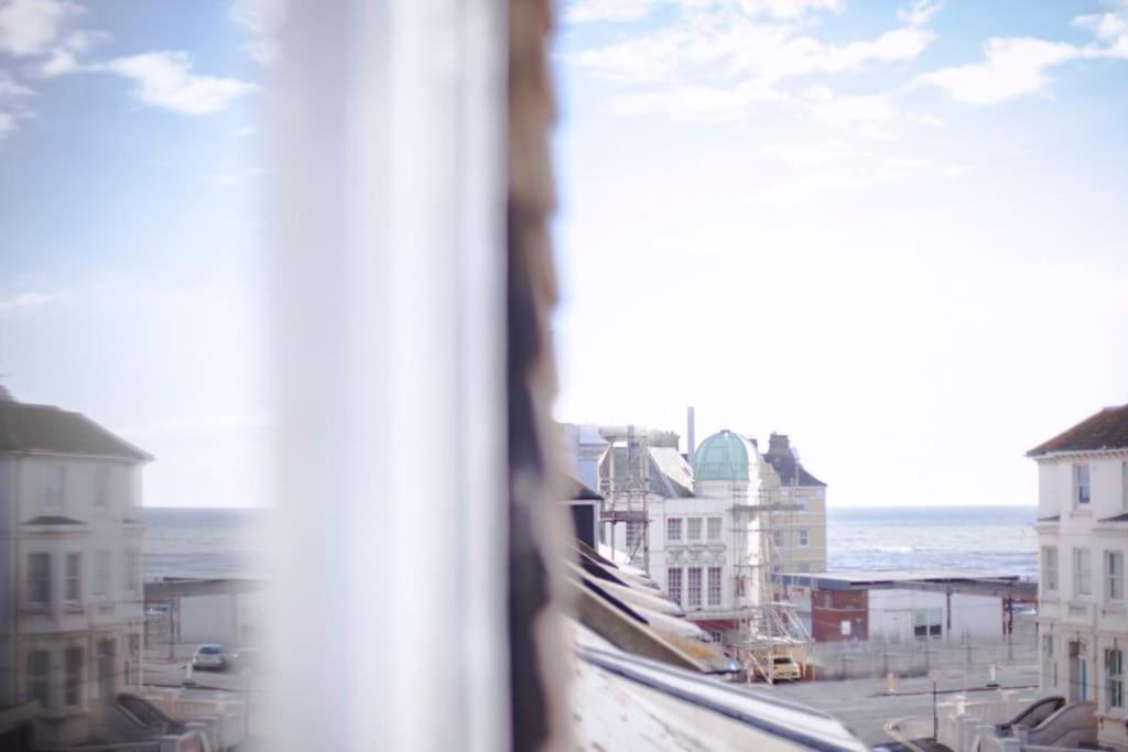 Sunny Seaside Sanctuary - Two Bedroom Apartment Brighton Kültér fotó