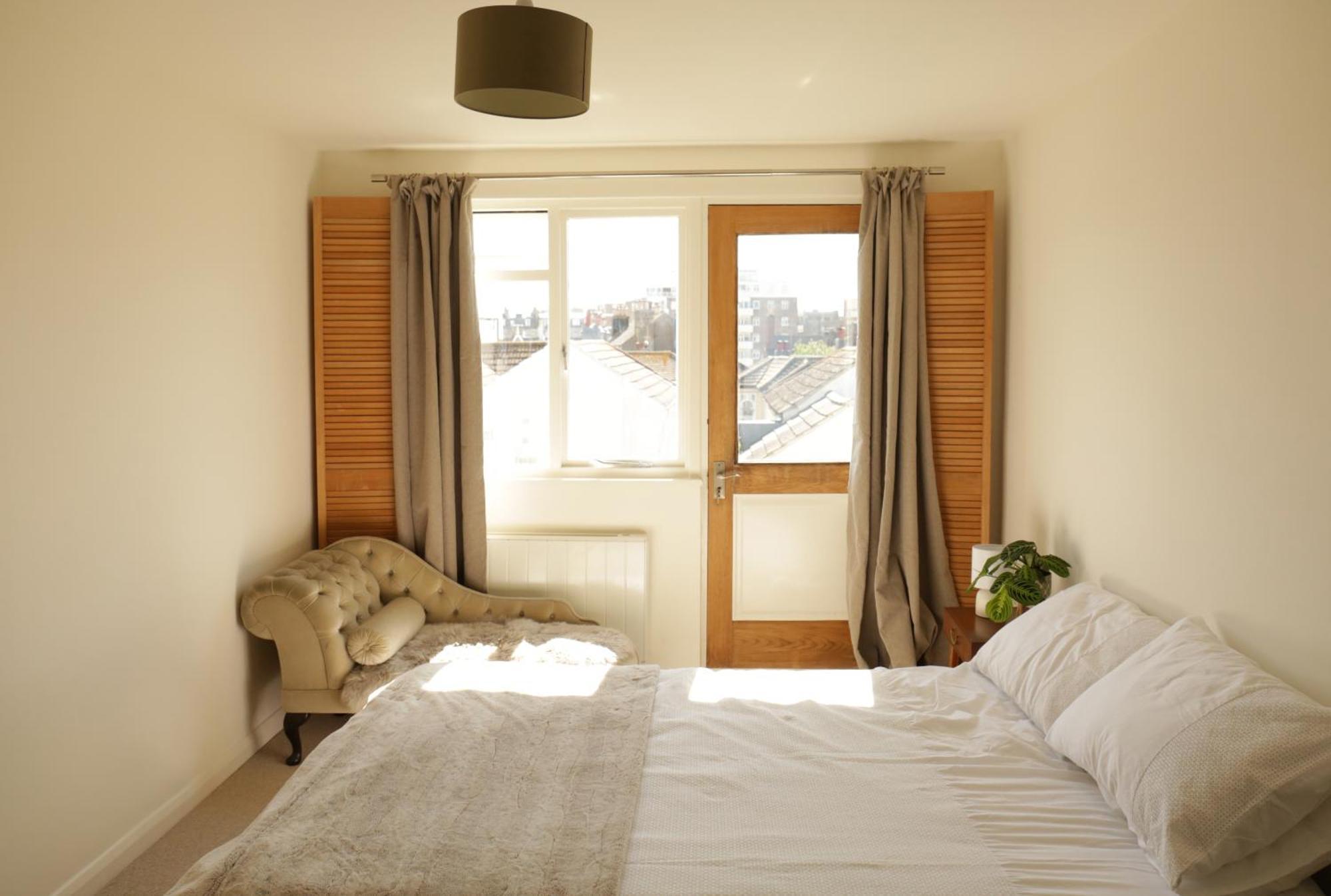 Sunny Seaside Sanctuary - Two Bedroom Apartment Brighton Kültér fotó